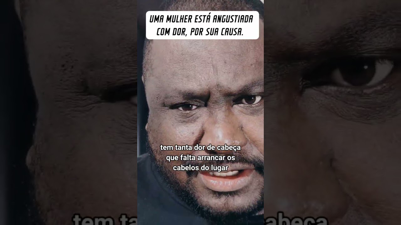 UMA MULHER ANGUSTIADA COM DOR POR SUA CAUSA