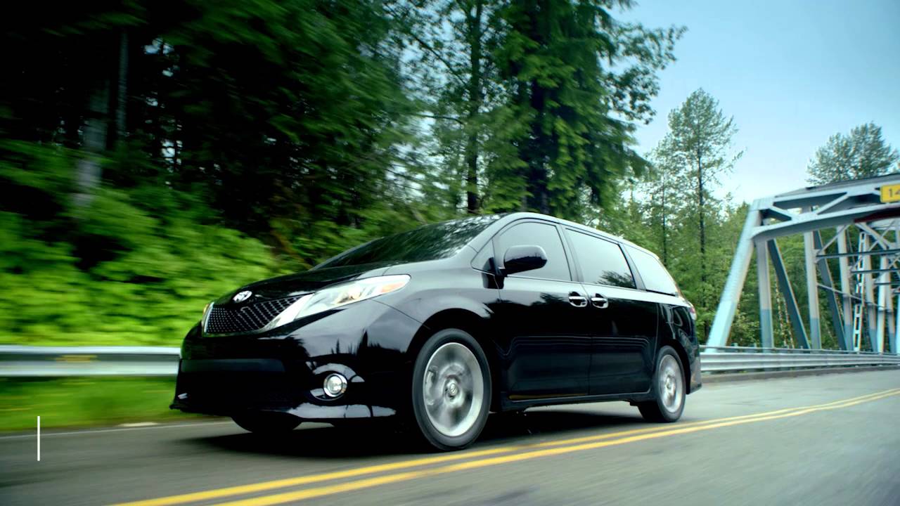 2016 Toyota Sienna Overview