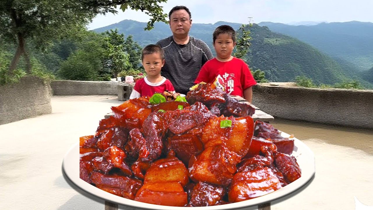 两兄弟抢着帮爸爸干活，砸碎存钱罐买新裤！农村娃的孝心看哭人！#亲子#萌娃#搞笑
