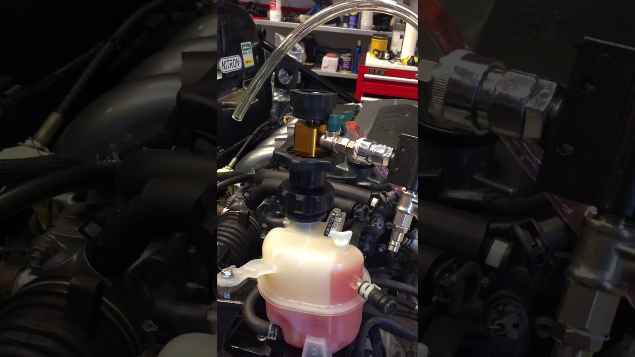 Filling empty coolant system Lotus Elise 111r with a purge kit