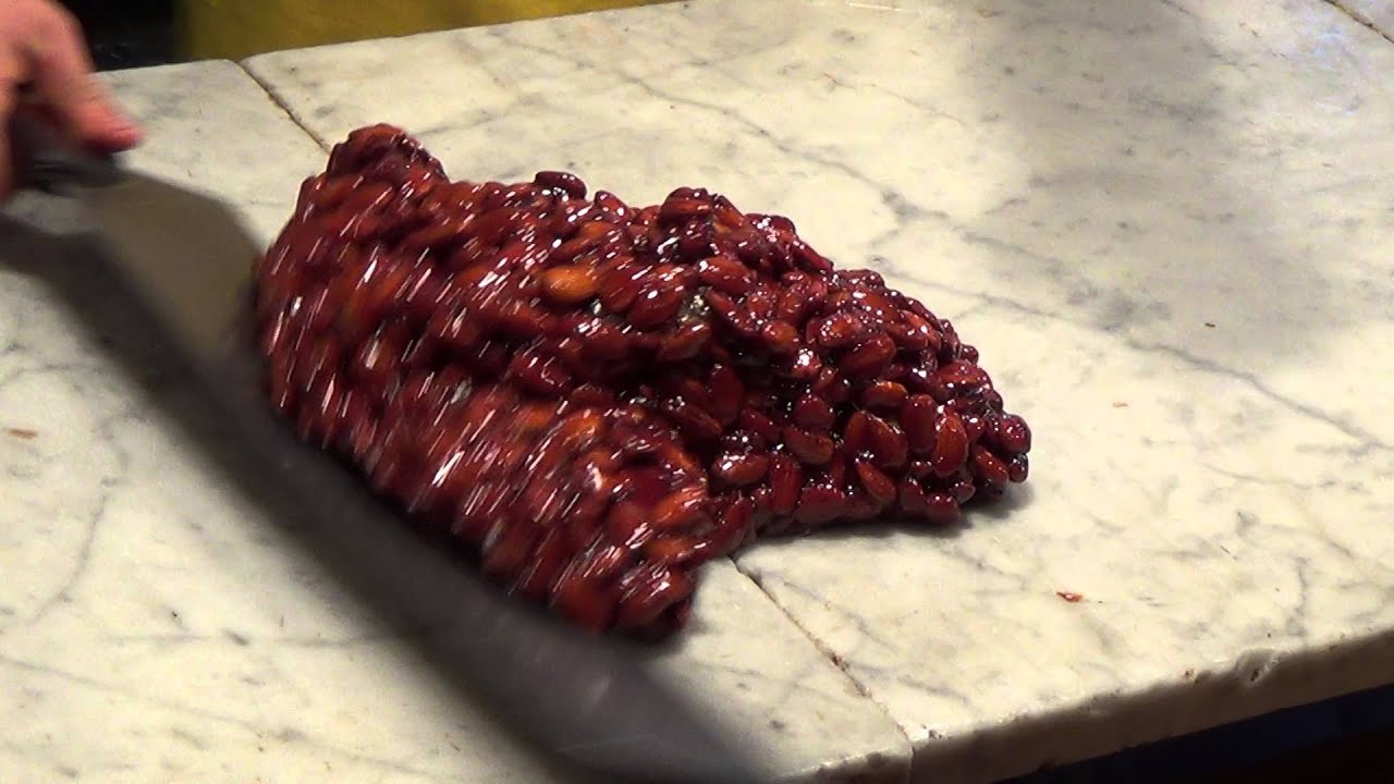 MASCALUCIA DOC : La lavorazione del torrone-Mazzone/Piazza Stesicoro-Parte seconda