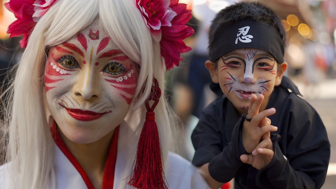 Japans's SUPERNATURAL CAT Festival -- BakeNeko -- 化け猫フェスティバル