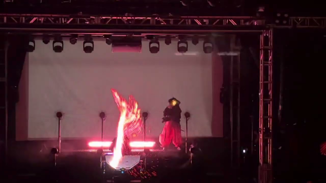 Purity Ring - Part II / Many Lives (LIVE) 