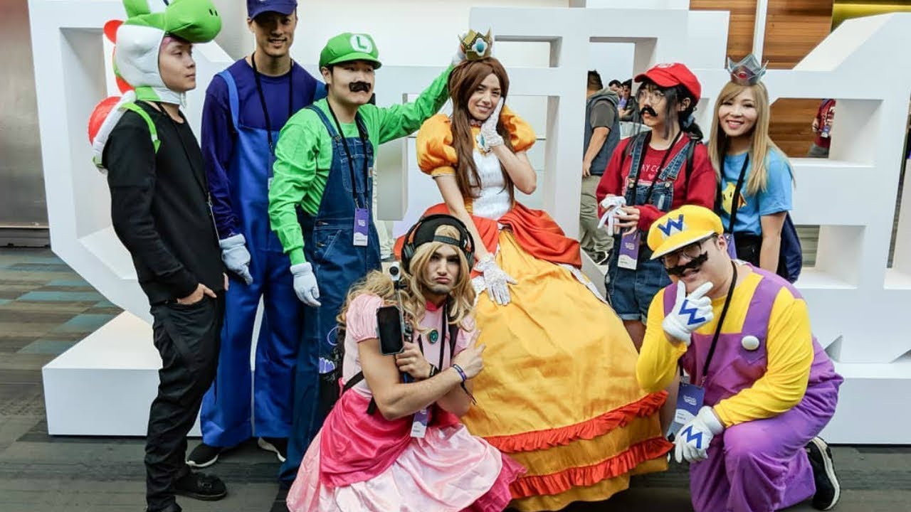 Pokimane and OfflineTV  TwitchCon 2018