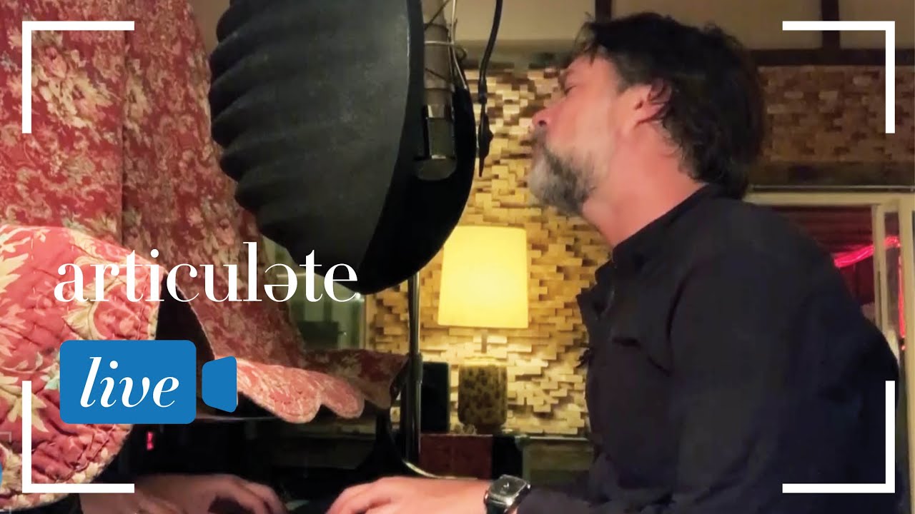 Rufus Wainwright Performs 