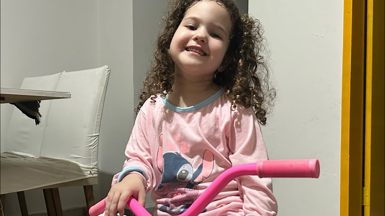 entrevistando a minha irmã de 4 anos 