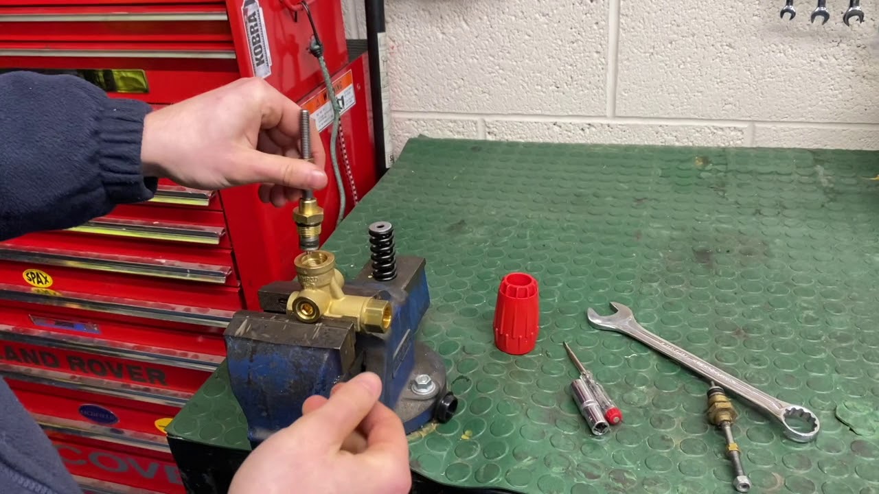 Trapped Pressure Unloader Valve Inspection and Repair Mecline VRT