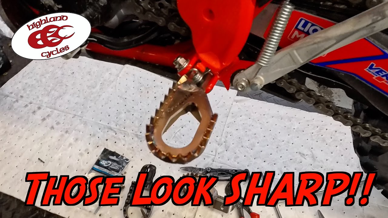 2024 Beta 300RR Race Edition | Carapaks Offset Foot Pegs | Extreme Parts Levers | S3 Tugger Strap