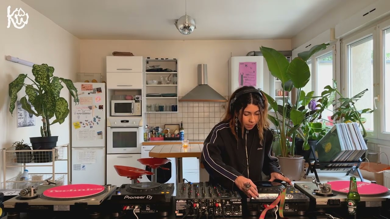 KITSCHEN w/ Isa Castelari · 011