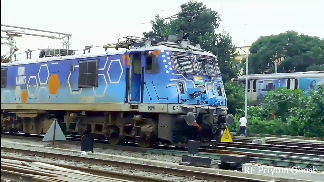 12313 Sealdah New Delhi rajdhani express with Howrah WAP7 (Anubha 2.0) skipping Dum Dum JN 
