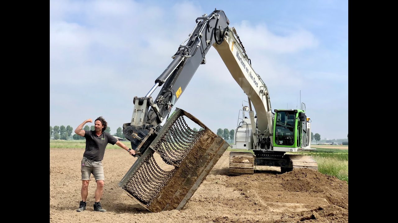 Liebherr 926 MU (Multi User) LC Litronic Martens en Van Oord