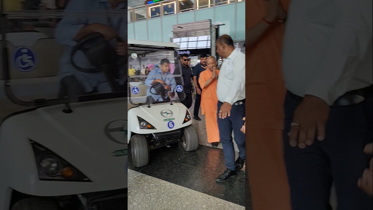 Yogi Adityanath Ji at Kolkata Airport #kolkataairport #yogi #yogiadityanath #kolkata