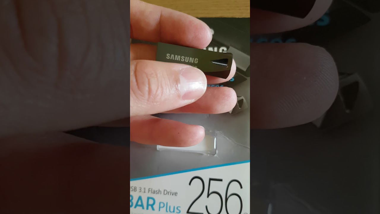 Samsung usb stick replica , how to spot a fake Samsung Bar Plus usb stick