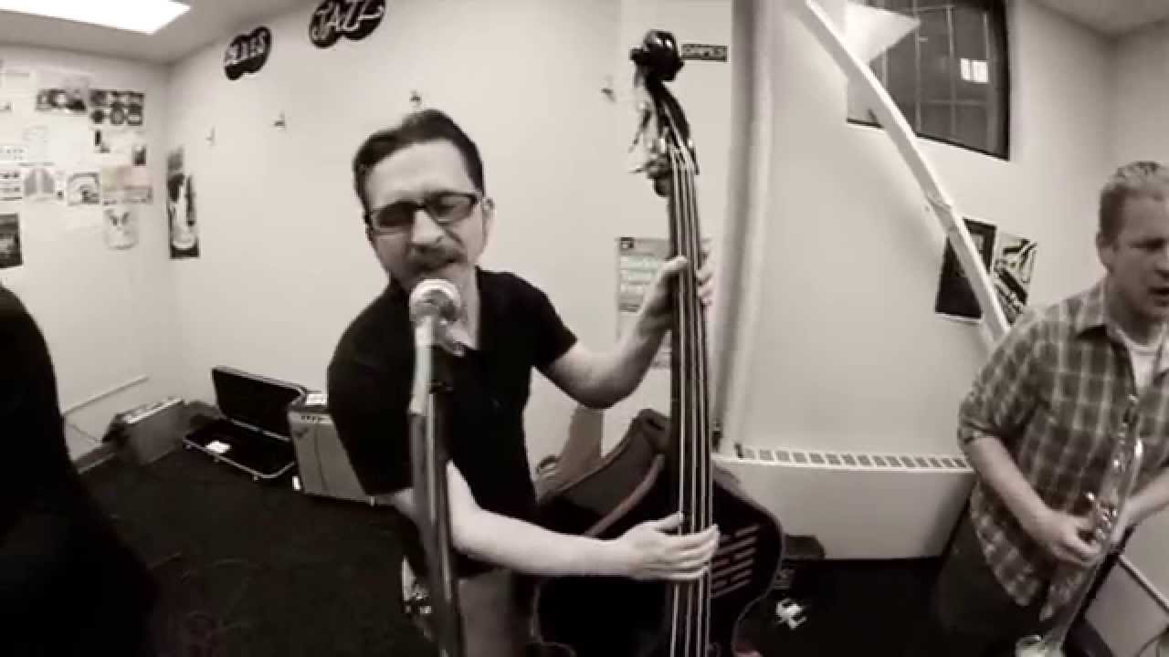 The Sailor Kicks - 10 Minutes Too Late (Live on 89.1 WIDR)