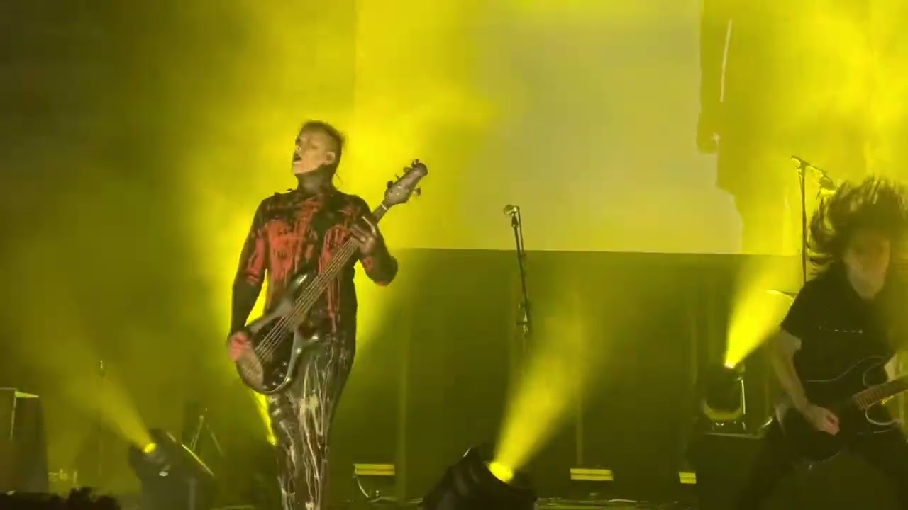 Motionless in White - Voices LIVE @ DreamHack Dallas, TX