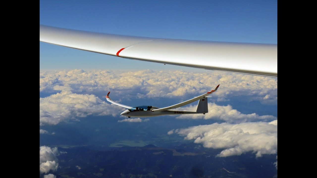 Into the blue - Wellensegelflug in Graz