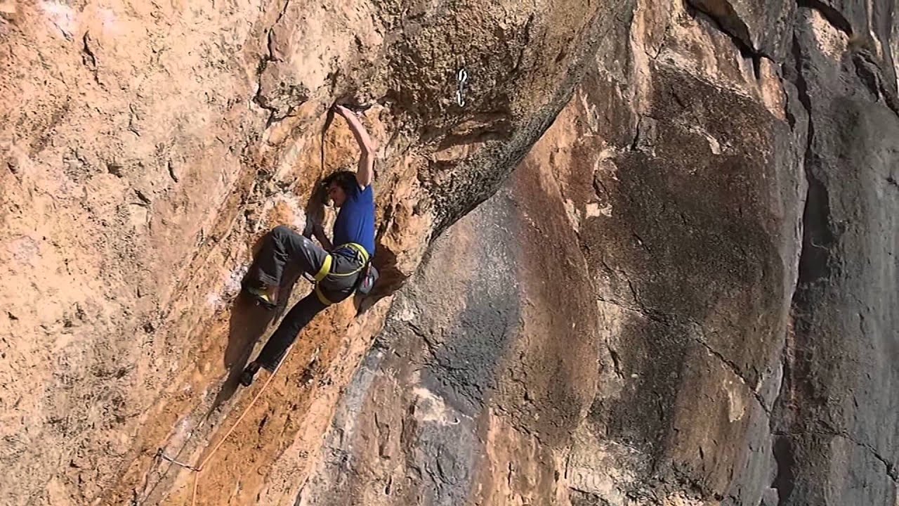 Adam Ondra - El Turrón 8c OS, Siurana