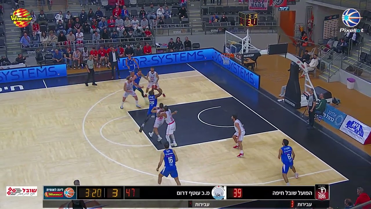 q3 center foul