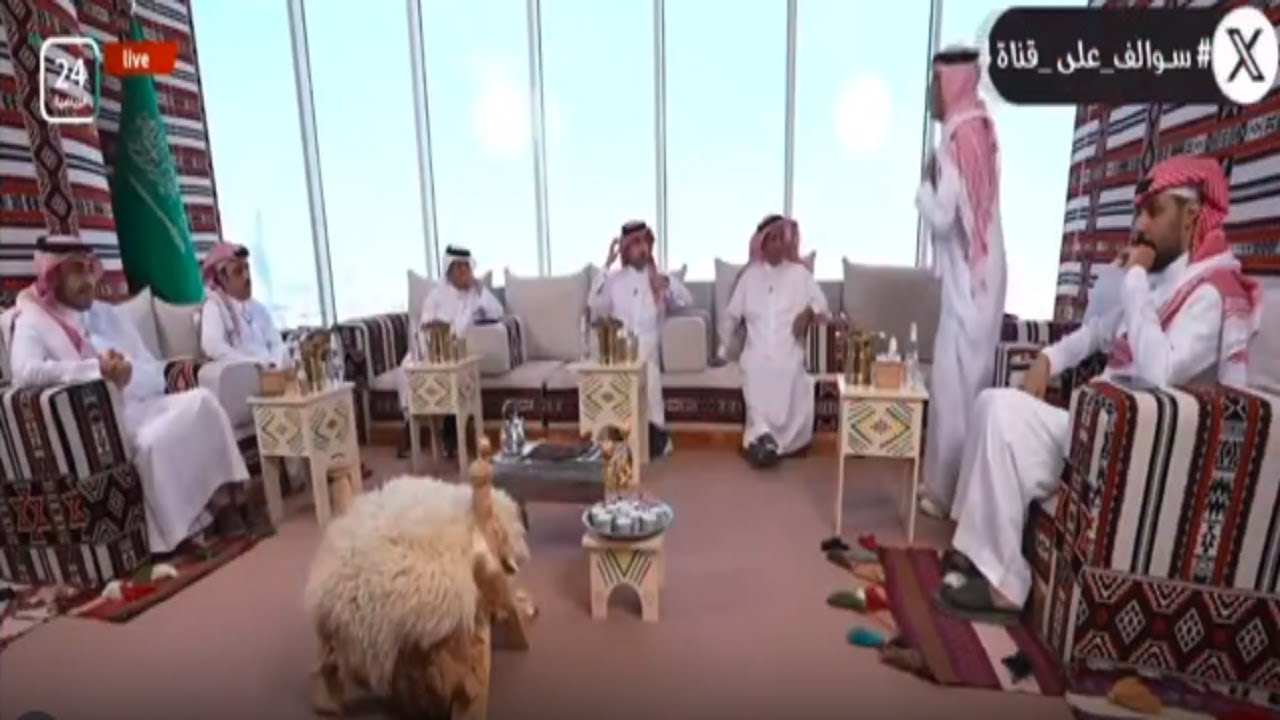 لا اجلس مع هذه النوعية شاهد هوشة نارية بين الجماز وخالد البدر بسبب سلمان الفرج ومنتخب السعودية