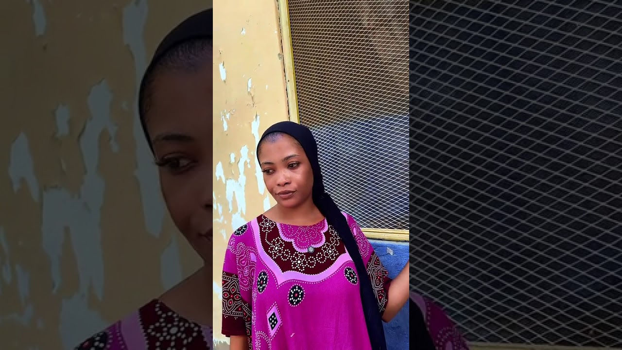 Mwanamke anavisa sana