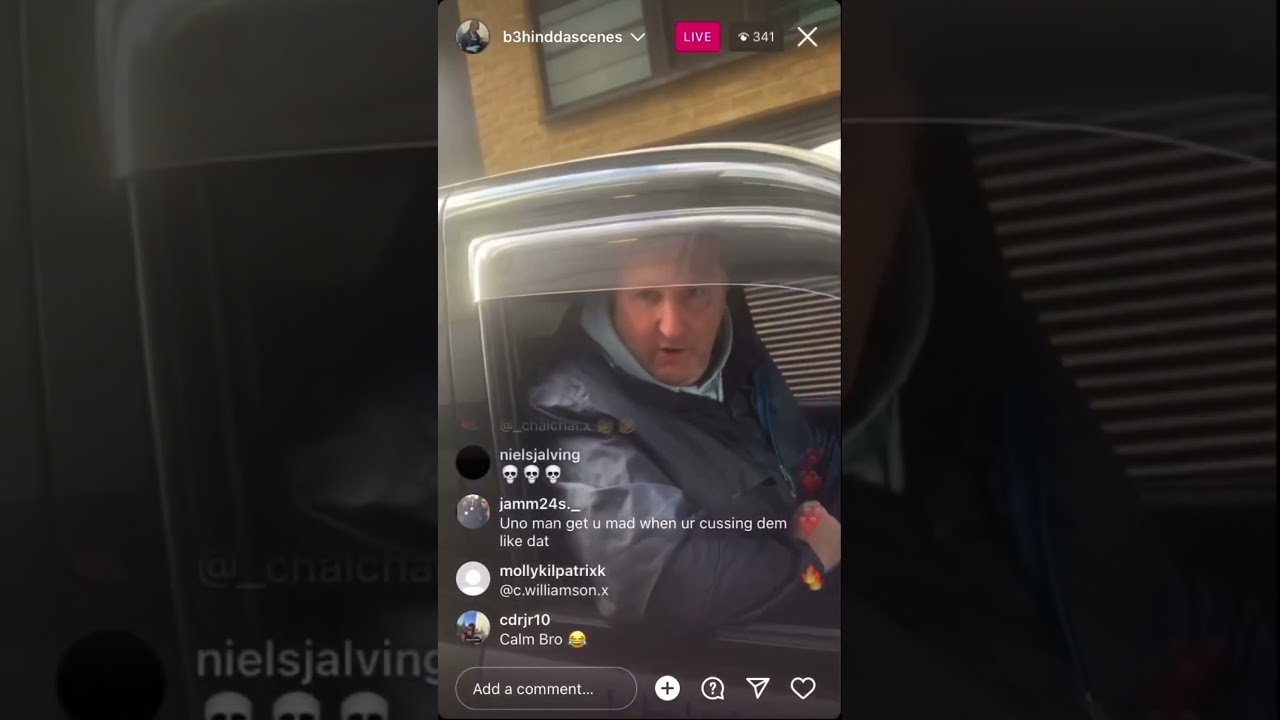 Digga D нападает на таксиста-расиста и бросает в него деньги | Audio Saviours