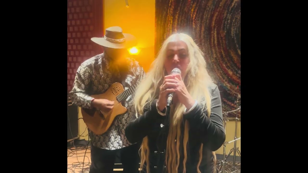 Denise Fuleihan unplugged acoustic live in Studio