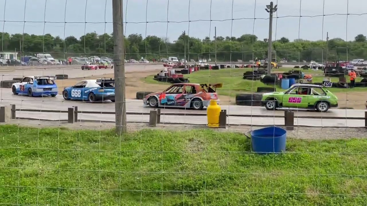 Standlake Arena hot rods 14/5/23 heat 2