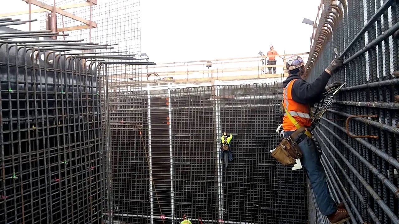 Setting rebar wall