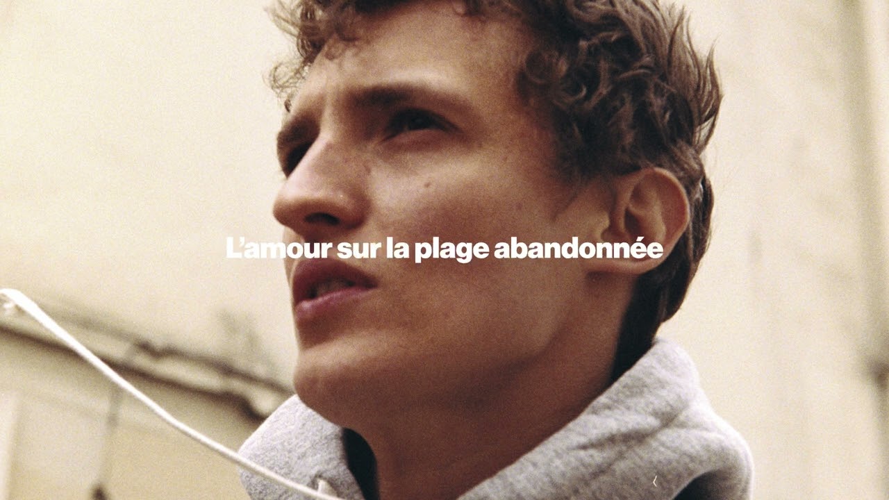 Aliocha Schneider - Paradis [Lyrics video]