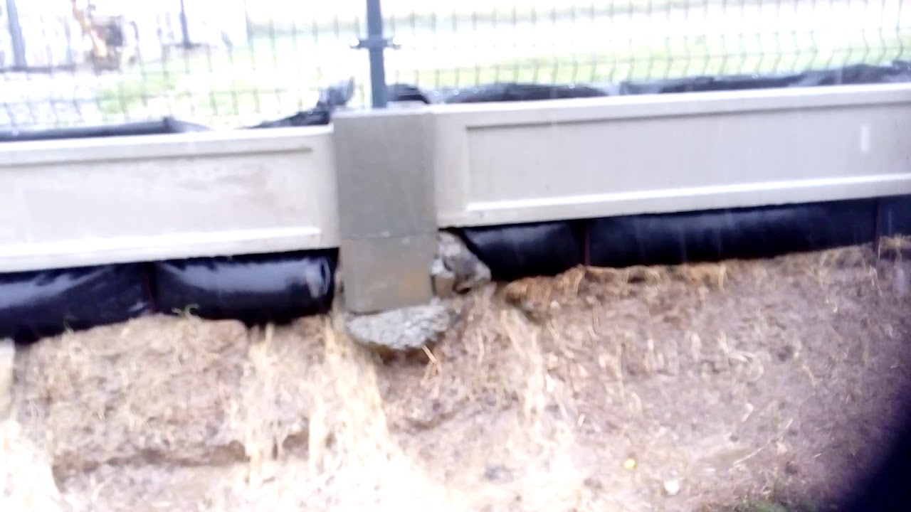 Sąsiadka zalewa sąsiadów poniżej data 14.07.2019