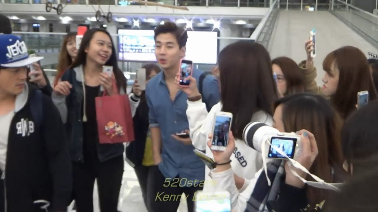 SUPER JUNIOR-M - Henry(헨리) 劉憲華 (유헌화) Departure Hong Kong Airport 20160111