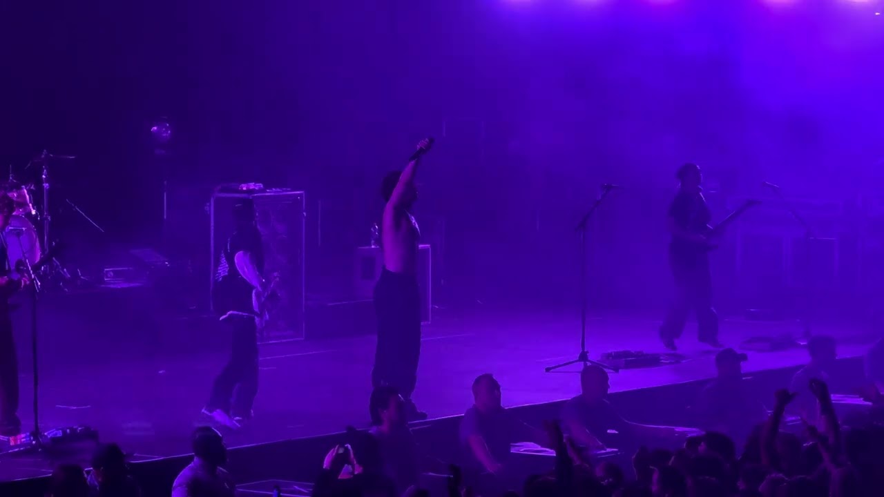 Turnstile - Holiday - Hamburg Sporthalle - 9.11.2025  