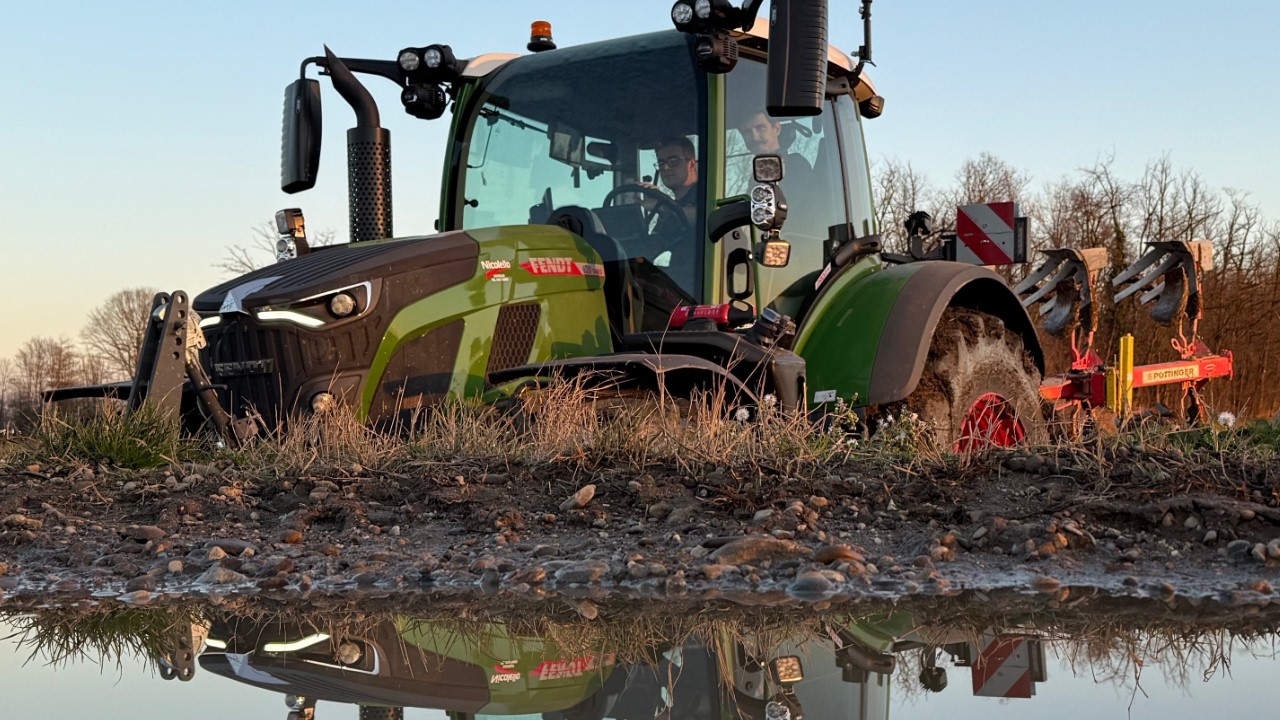 FENDT 620 VARIO | PLOWING AND DRONE CRASH