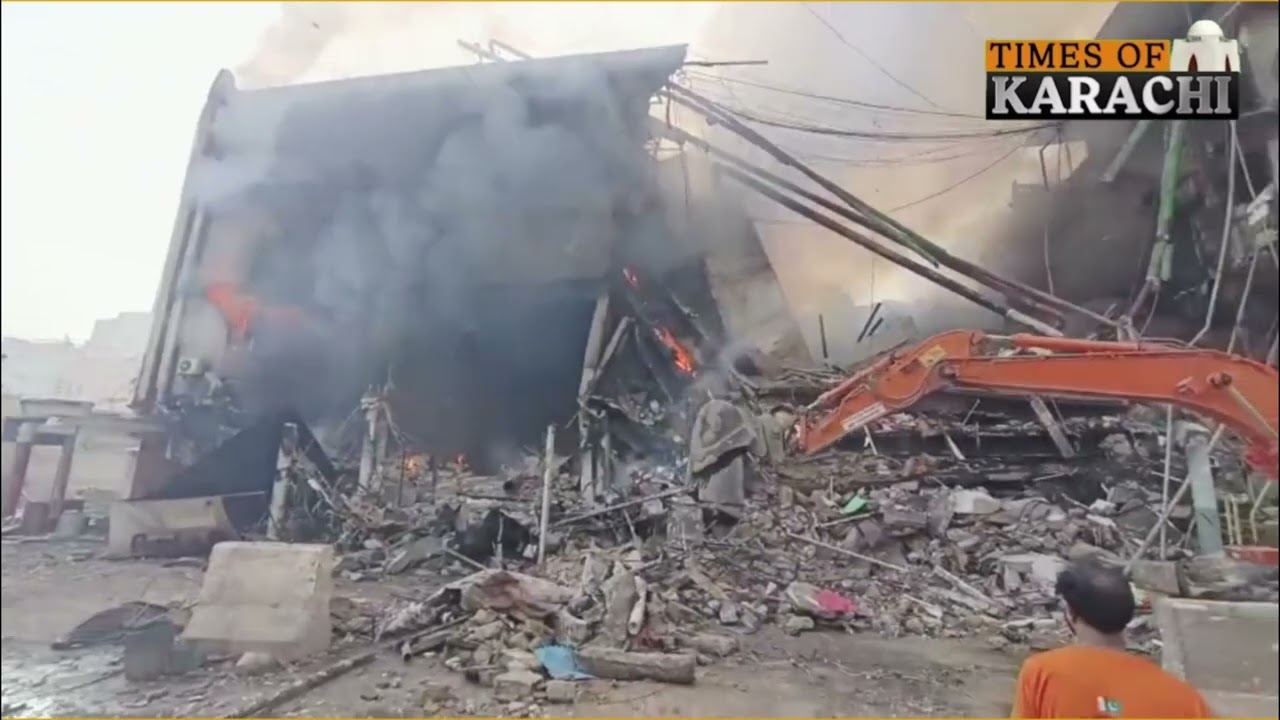Gul Plaza Fire, 11-Hour Blaze Leads to Structural Collapse in Saddar