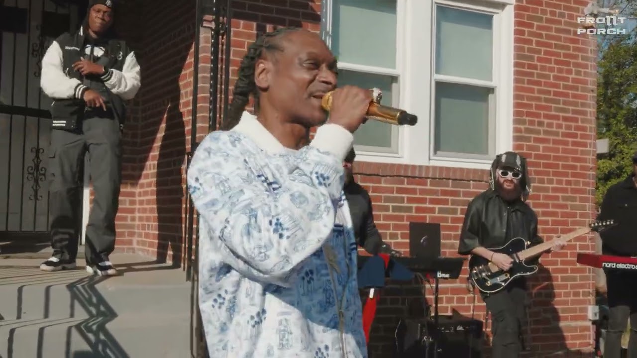 Snoop Dogg - “Ain’t No Fun” Ft. Weensey (Live from Noochie’s Front Porch)