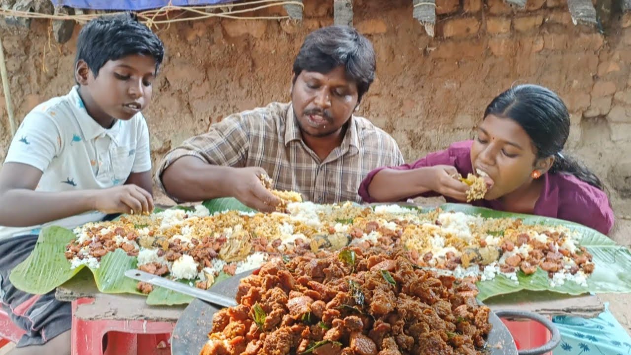 Unlimited White Rice&Unlimited Roadside Beef Tawa Curry &மீன்தலை குழம்பு eating giant children&daddy