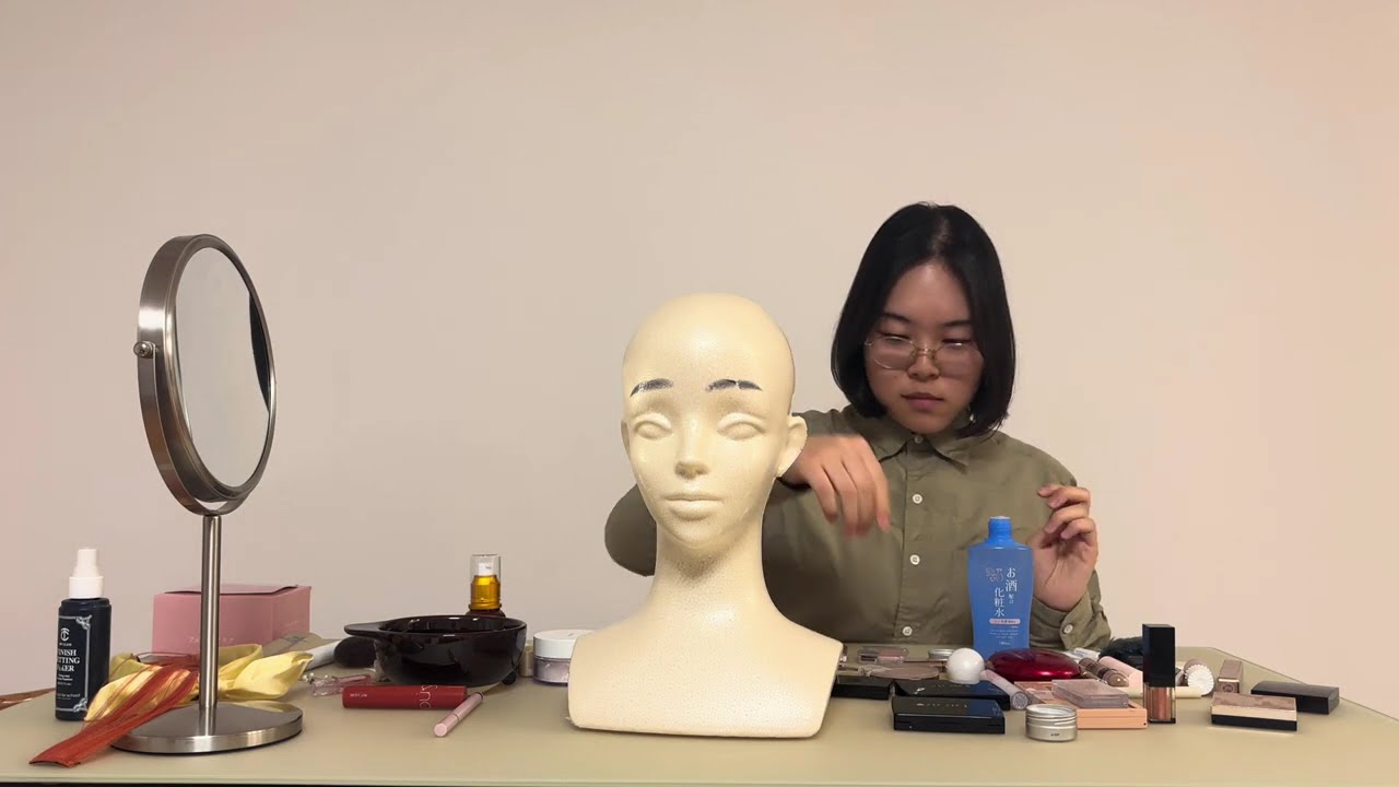 化粧の記号論「わたしをつくるのは誰？」/Semiotics of Makeup “Who makes me?”