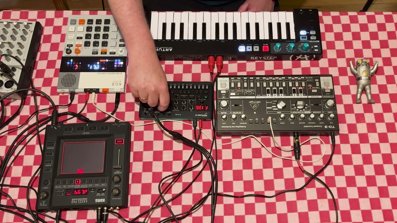 Jam 15 - with EP–133 K.O. II, Roland S-1, Keystep and Kaoss Pad 3