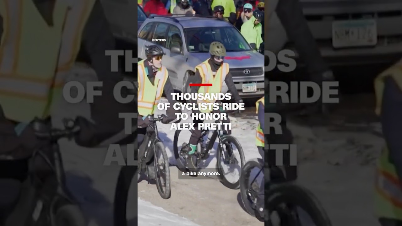 Thousands of Cyclists Ride to Honor Alex Pretti