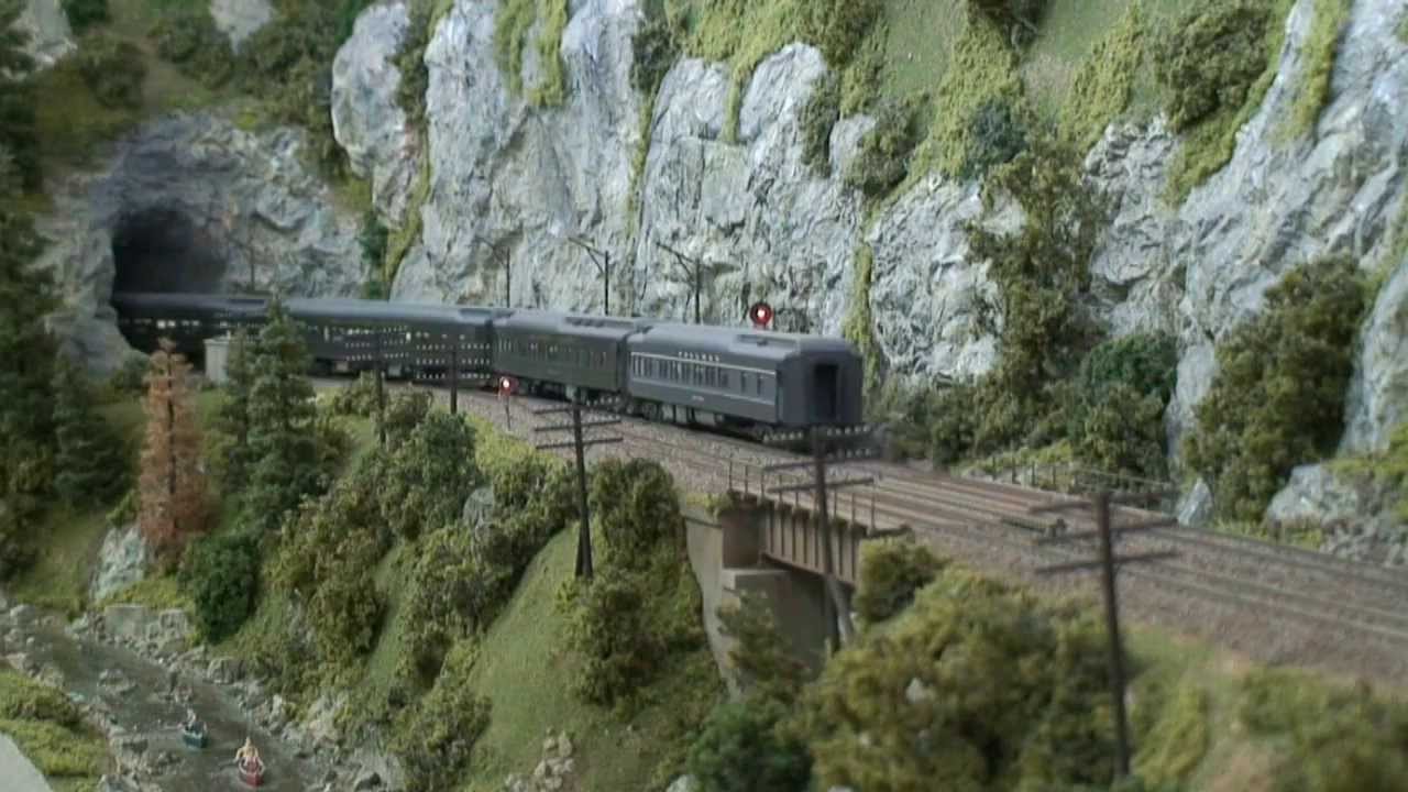 HO scale / M-Rails / SP GS-5 in action (Color version)