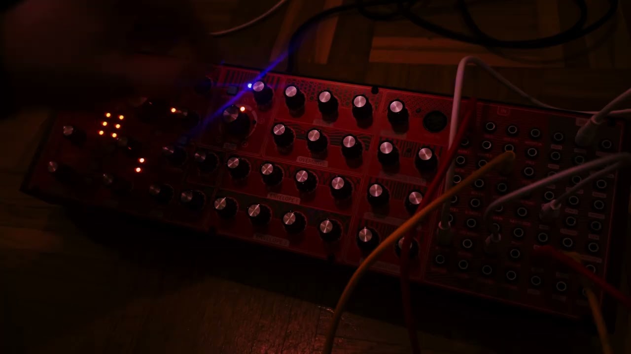 ambient drone // Behringer Neutron + Eventide H9