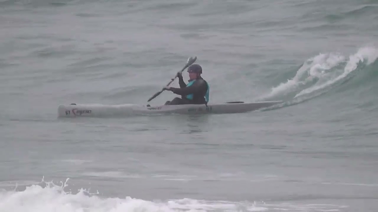 SURF SKI ON WAVES