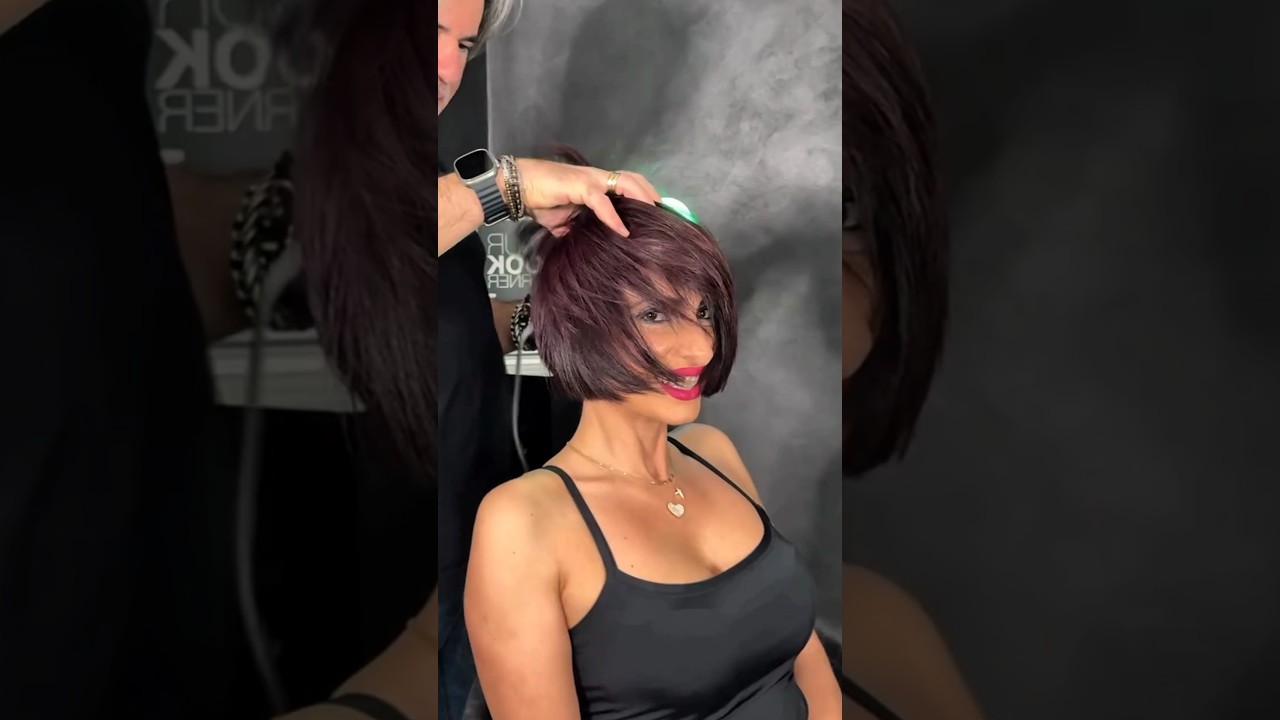 SHORT BOB DESTRUTTURATO + CASTANO ROSSO VIOLINOUn mix esplosivo tra TAGLIO DI TENDENZA e COLORE &hearts;️