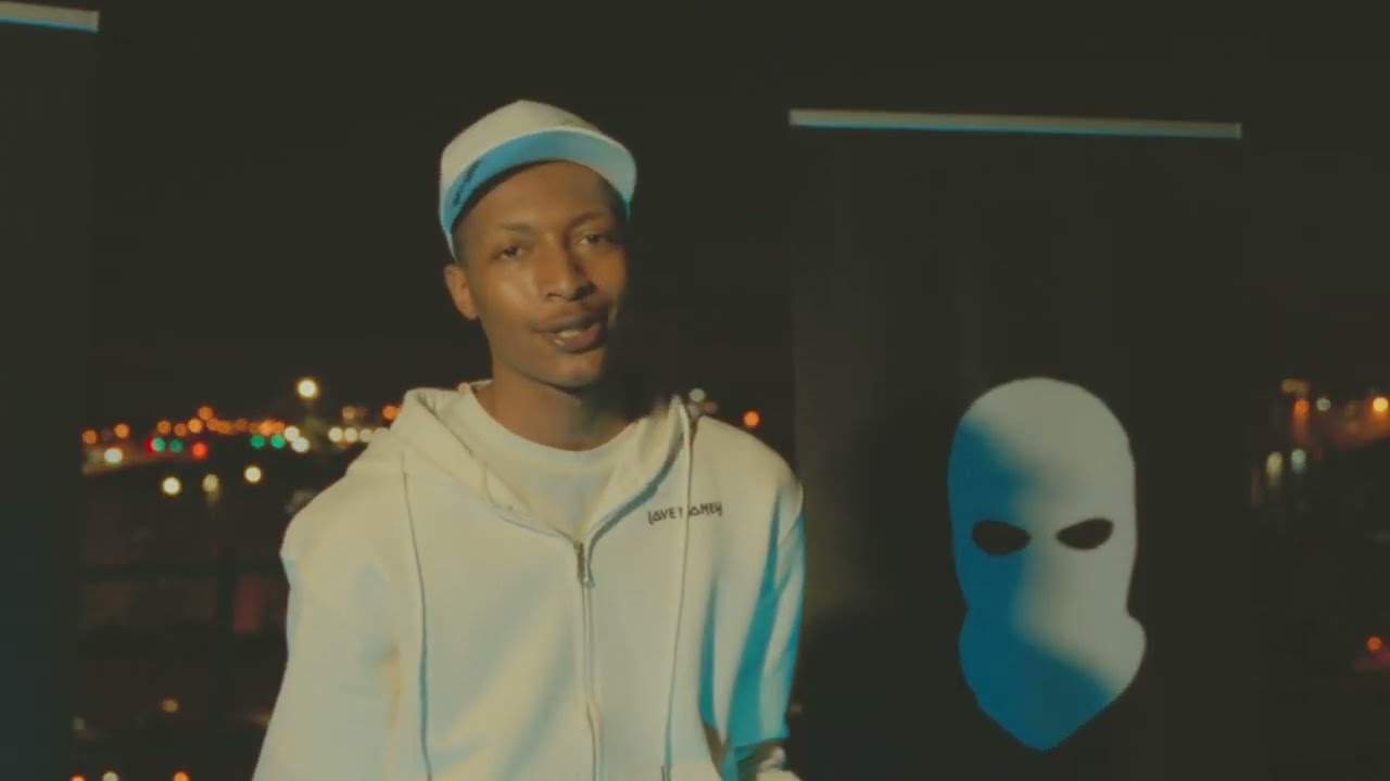 Hollywood Boulevard : En promenade à Marseille avec Hiitch, le nouveau visage du rap phocéen