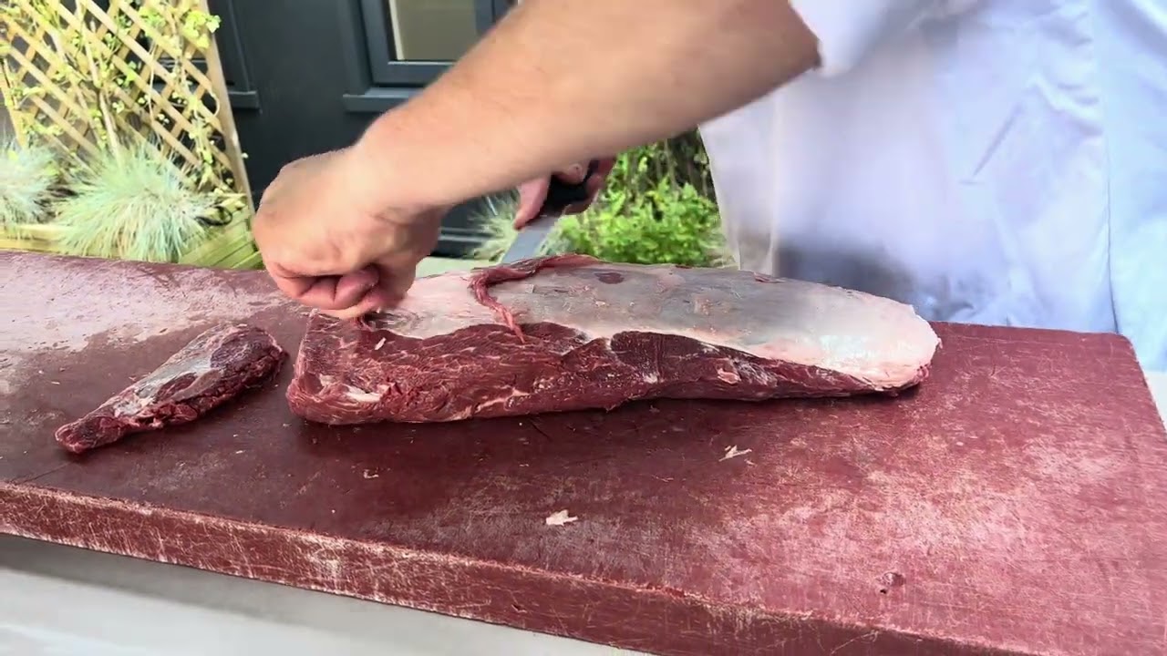 Barry beent uit – Flat iron steak, grain-fed beef #butcher #grain-fed #flatiron