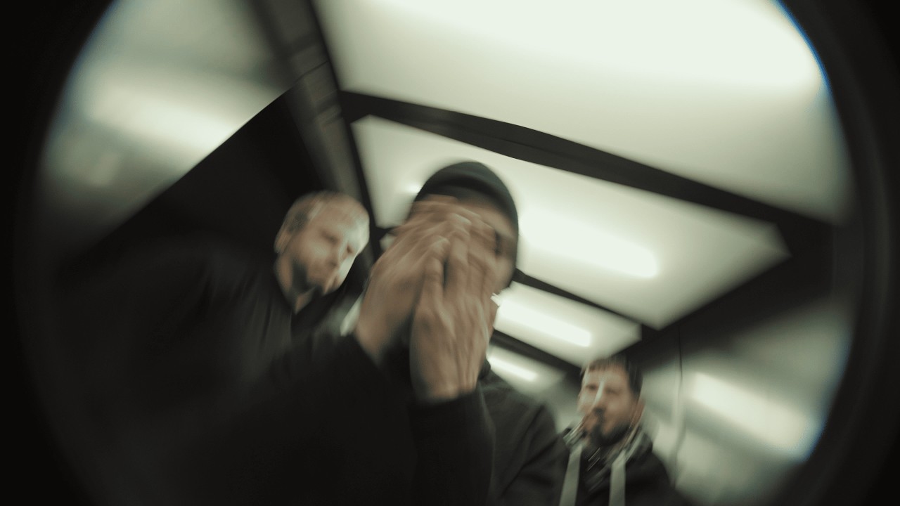 Vinel - Loading 4 feat. 44BIANCHI (Prod. Vinel)