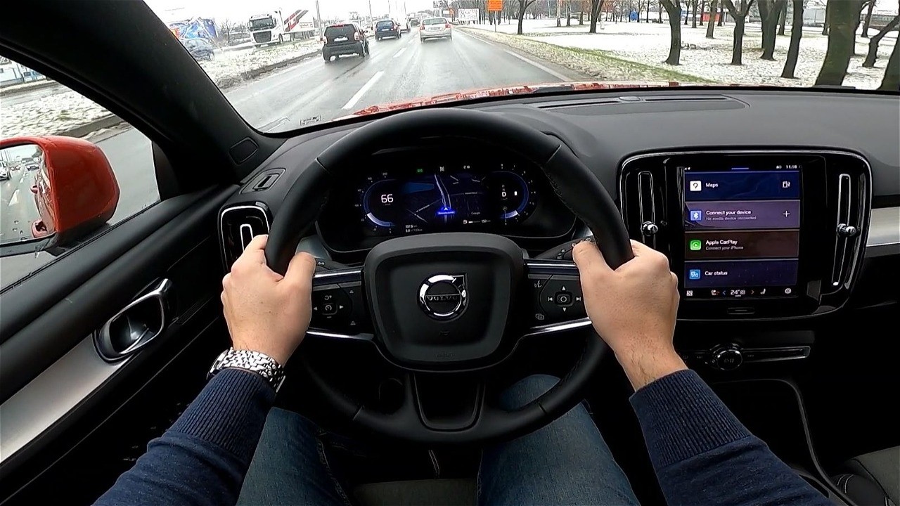 2024 Volvo XC40 B3 [2.0l, 163 HP] POV Test drive in winter conditions CARiNIK