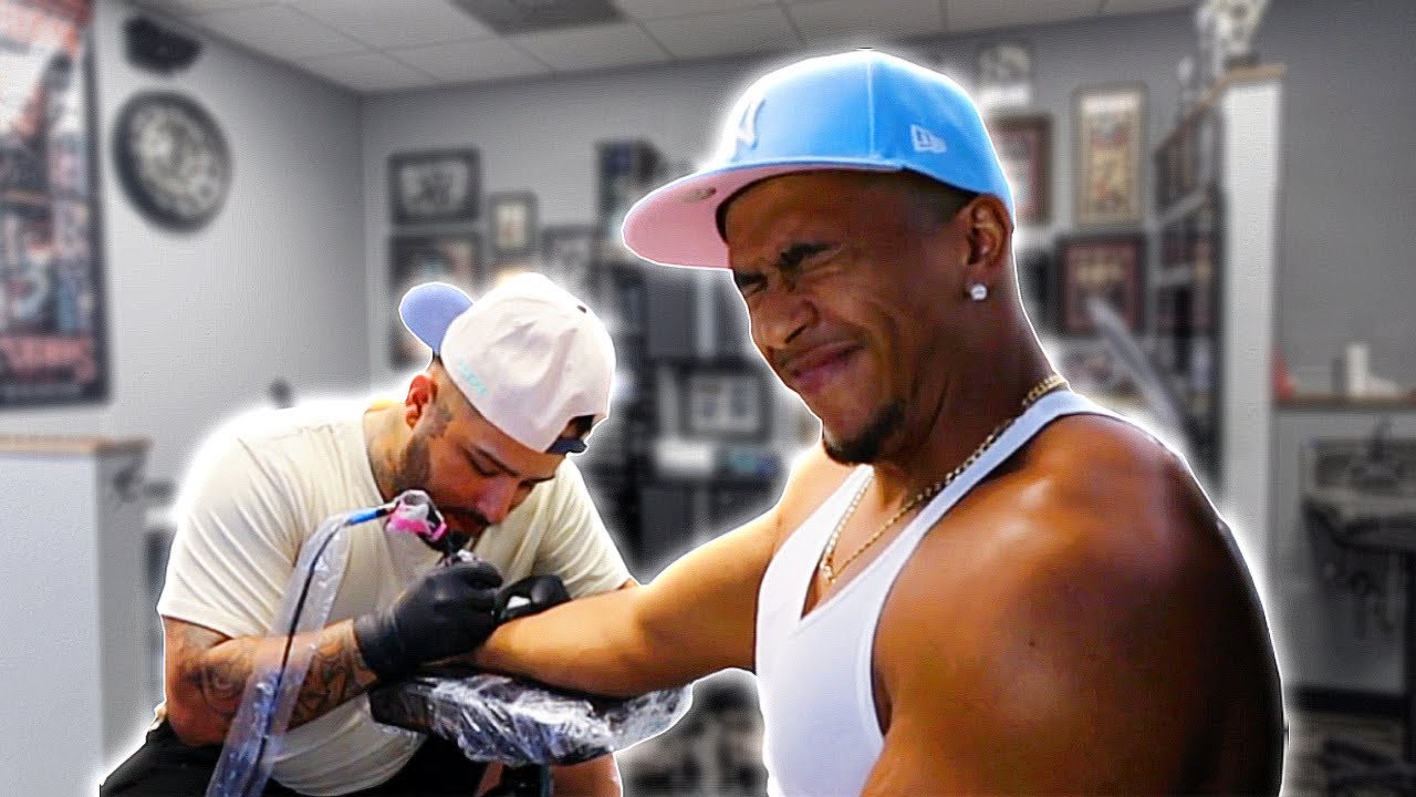 Taywavy Gets His FIRST TATTOO EVER LIVE!