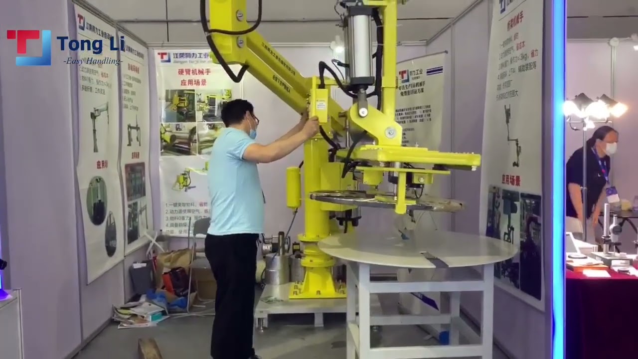 Industrial handling manipulator