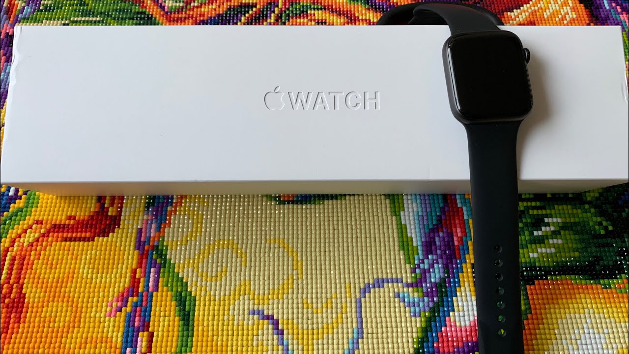 NEW Apple Watch series 4 44mm UNBOXING